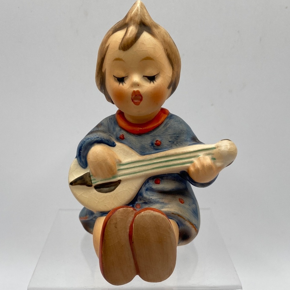 Vintage Goebel Hummel Joyful Figurine AKA Banjo Betty